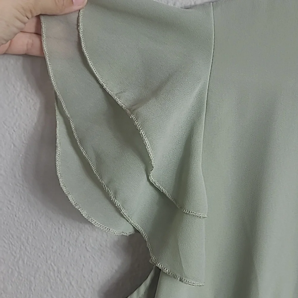 Elegant Sage Green Pleated Maxi Dress Size M - Picture 4 of 7
